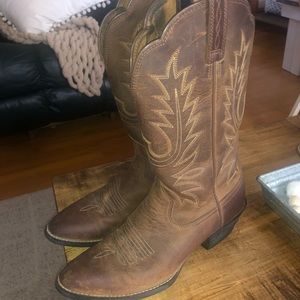 Women’s Ariat boots Size 7